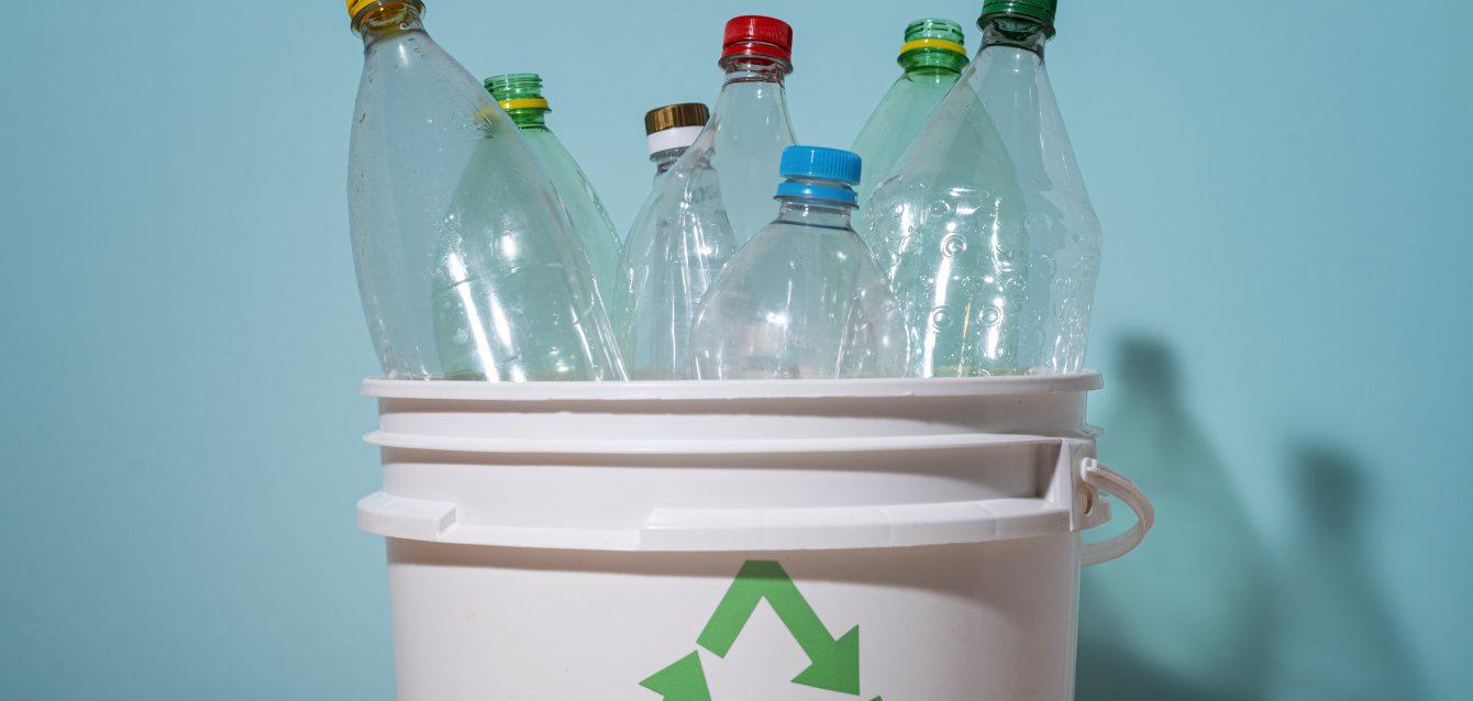 minimal-recycling-with-plastic-bottles-container minimal-recycling-with-plastic-bottles-container